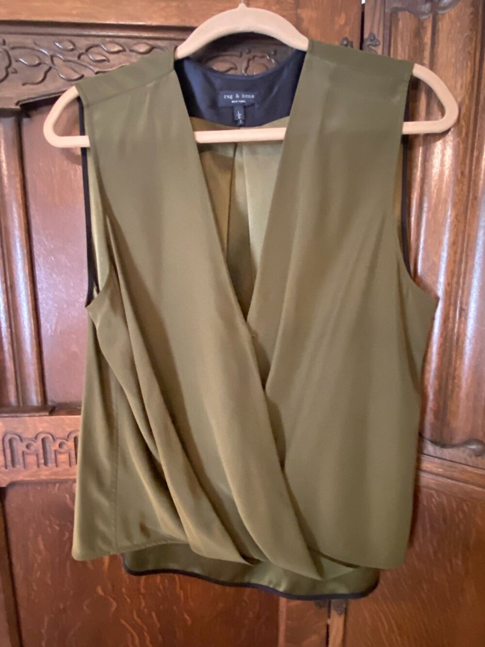 Rag & Bone sleeveless olive silk top, size Large